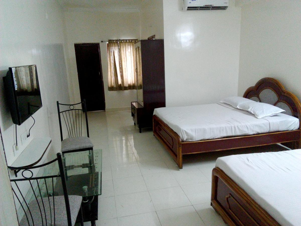 Sahasra Residency Hotel Hyderabad Eksteriør billede